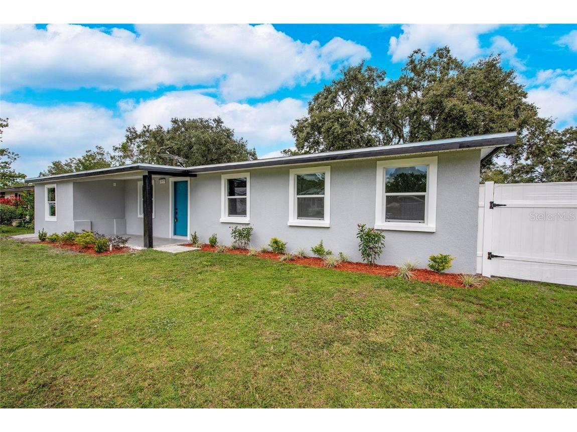 1615 Charity Street Intercession City FL 33848 S5095671 image1