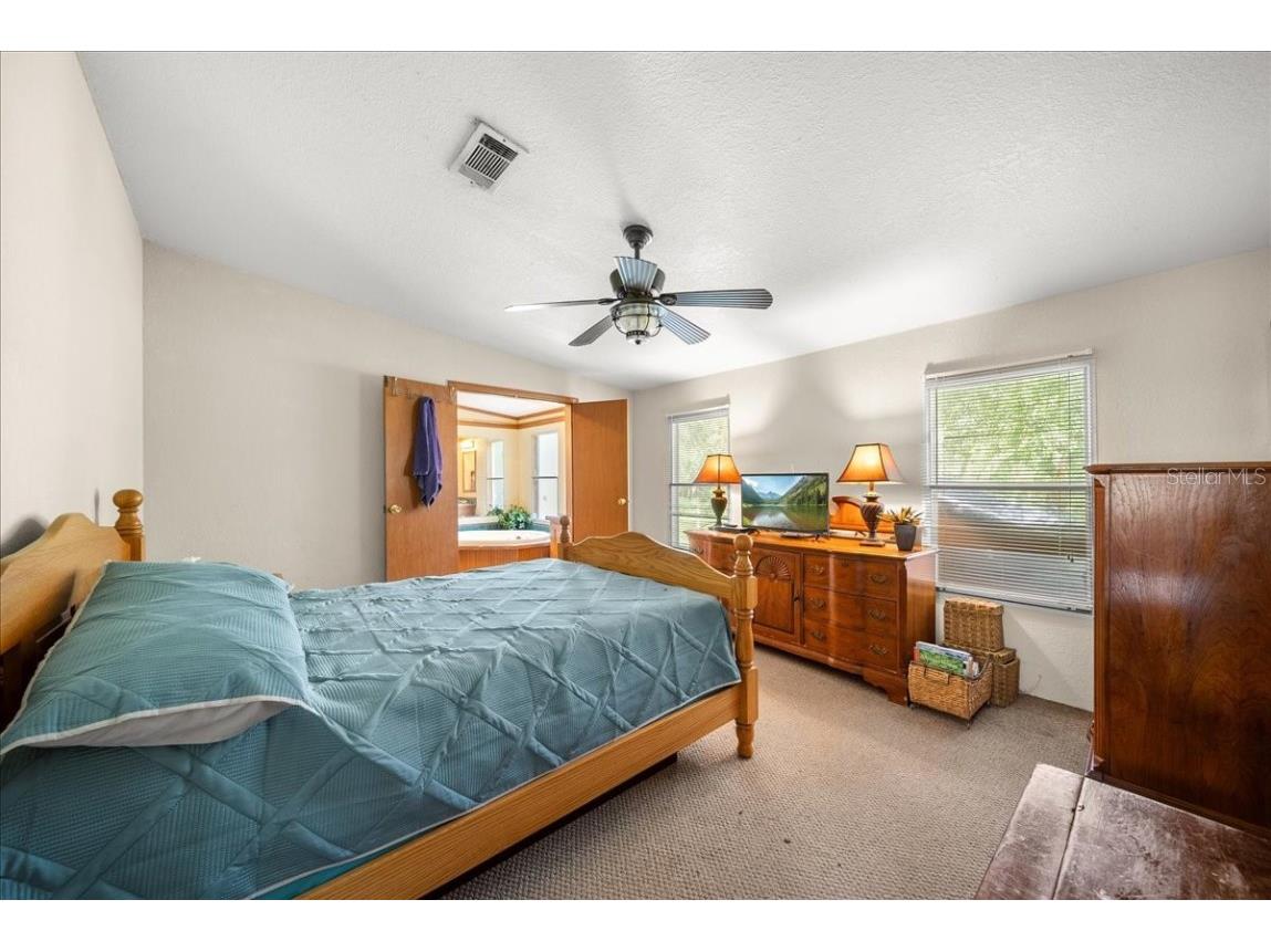 1615 Darby Road Sarasota FL 34240 A4661995 image40