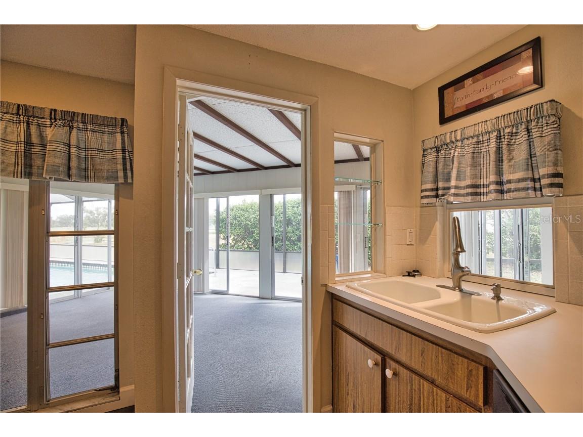 1615 Del Monte Court Venice FL 34293 V4945675 image18