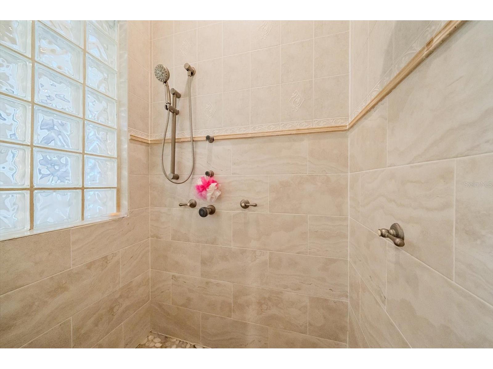 1615 Heritage Drive Valrico FL 33594 A4691532 image36