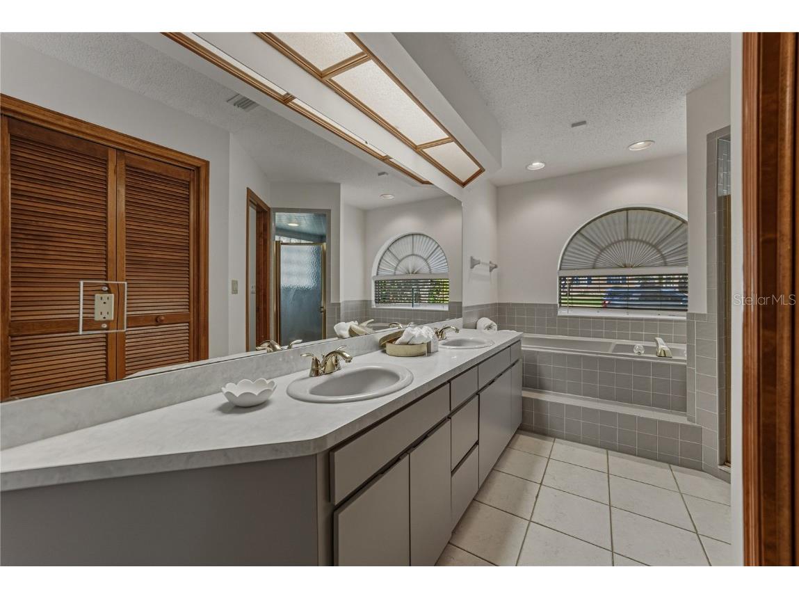 1615 Lady Bowers Trail Lakeland FL 33809 TB8429485 image23