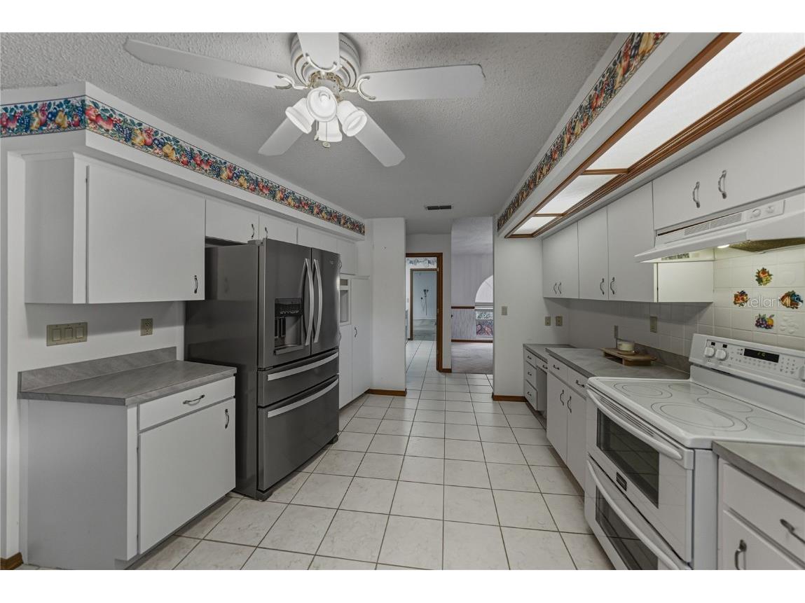 1615 Lady Bowers Trail Lakeland FL 33809 TB8429485 image38