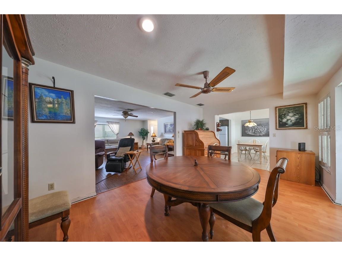 1615 New Bedford Drive Sun City Center FL 33573 TB8330050 image1