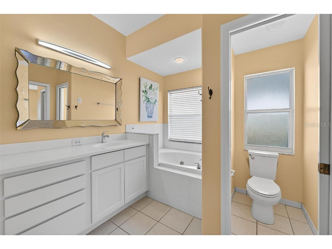 1615 Oracle Drive Ruskin FL 33573 TB8451039 image44