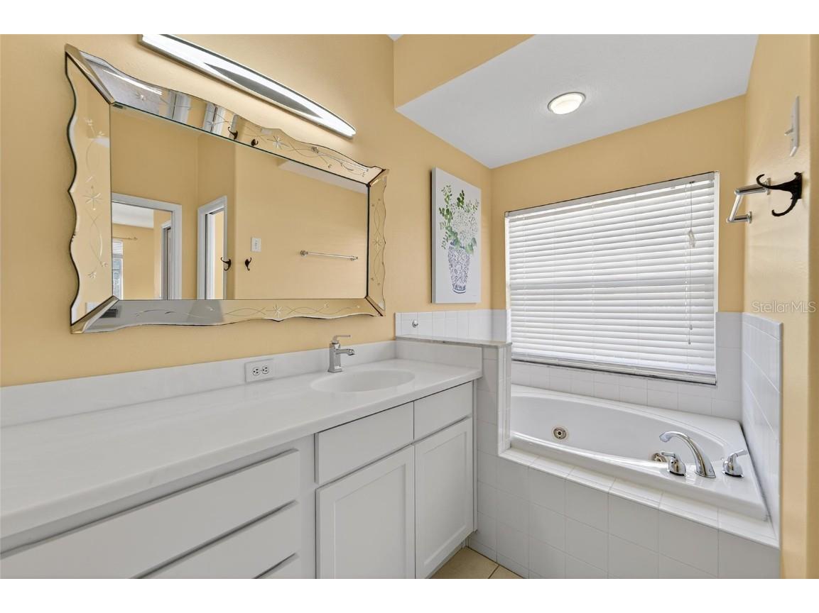 1615 Oracle Drive Ruskin FL 33573 TB8451039 image45