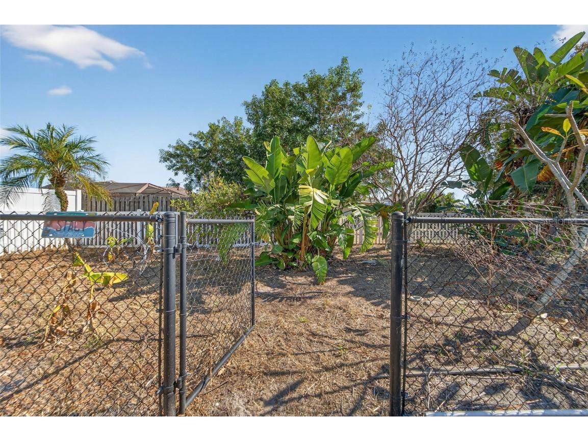 1615 Oracle Drive Ruskin FL 33573 TB8451039 image75