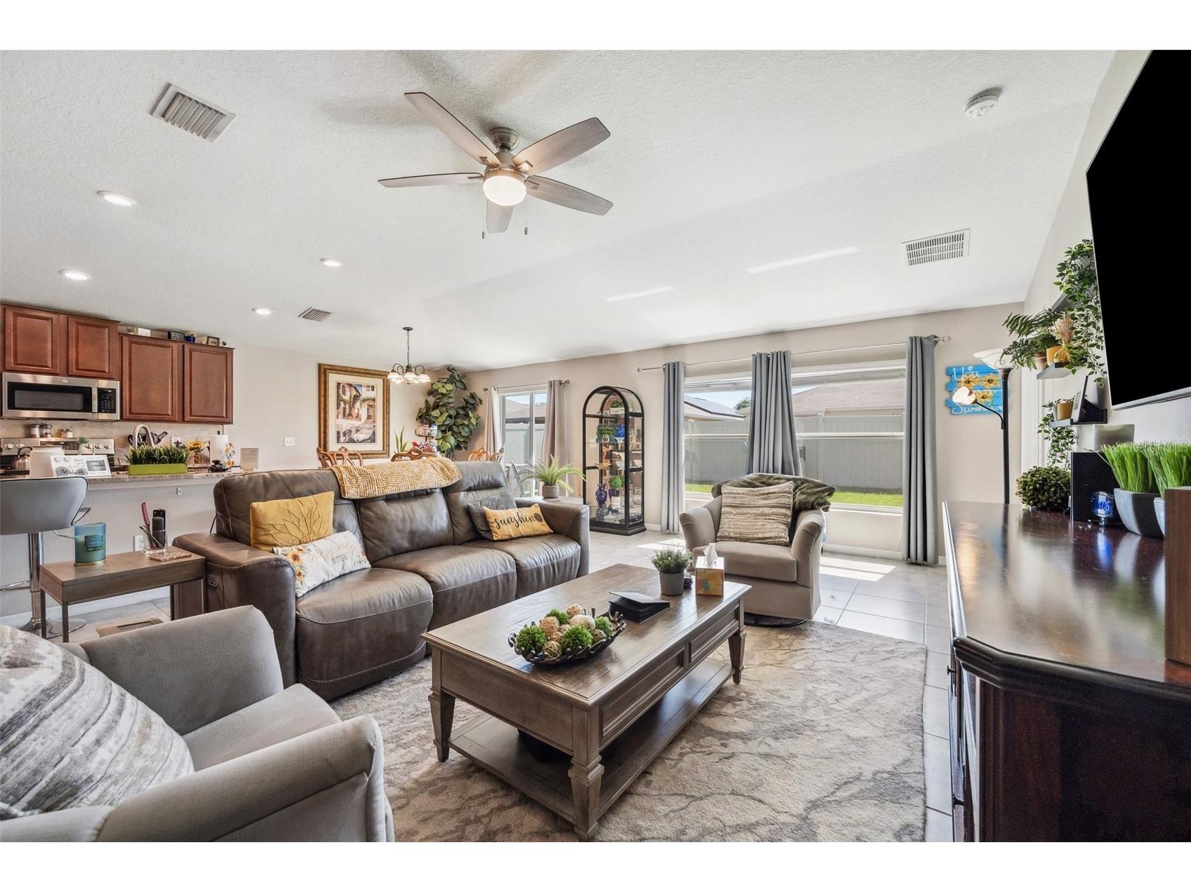 1615 Redmond Brook Lane Ruskin FL 33570 TB8474256 image7