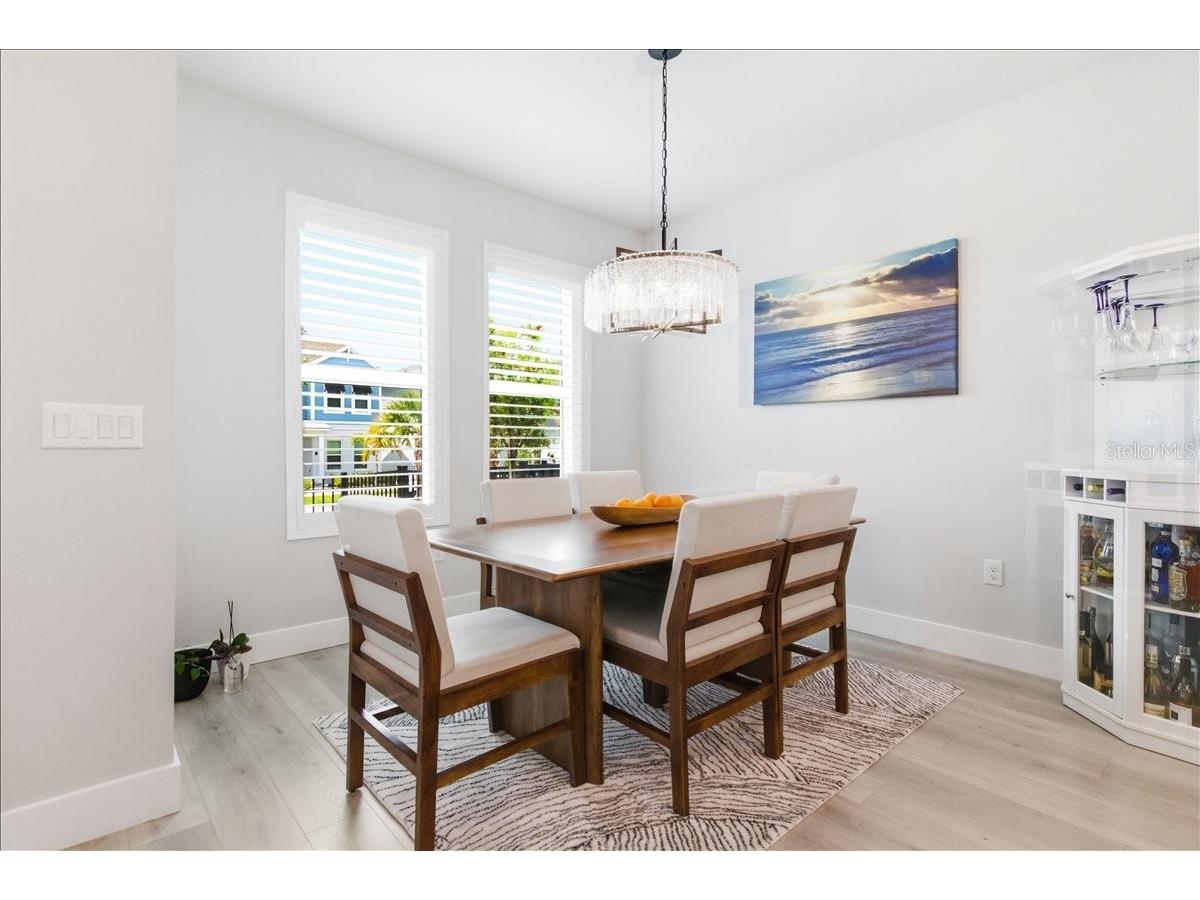 1615 Springwell Lane Sarasota FL 34240 A4689156 image18
