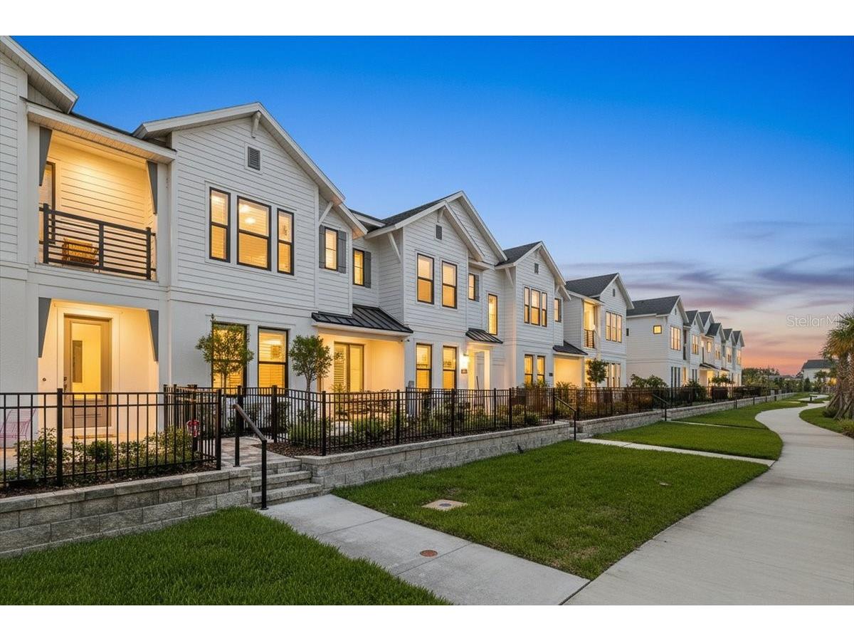 1615 Springwell Lane Sarasota FL 34240 A4689156 image2
