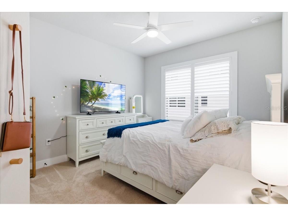 1615 Springwell Lane Sarasota FL 34240 A4689156 image38