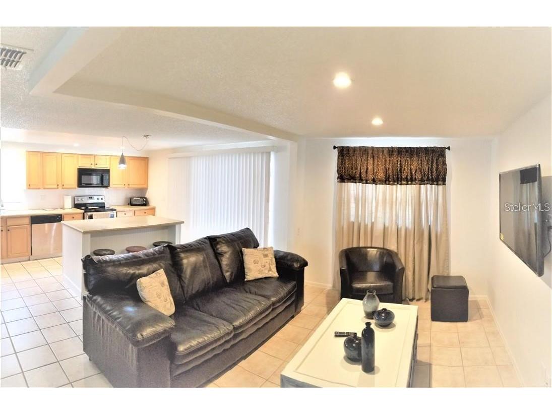 1615 Stone Creek Drive Tarpon Springs FL 34689 U8209812 image3