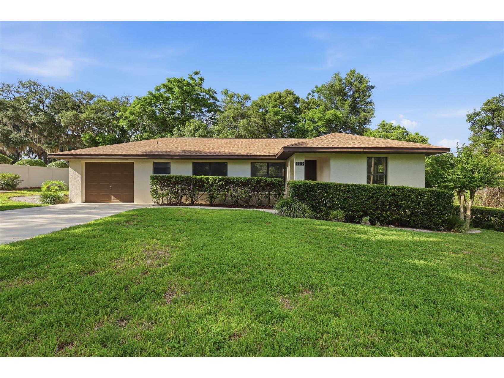 1615 Trinidad Street Deland FL 32720 V4948894 image3