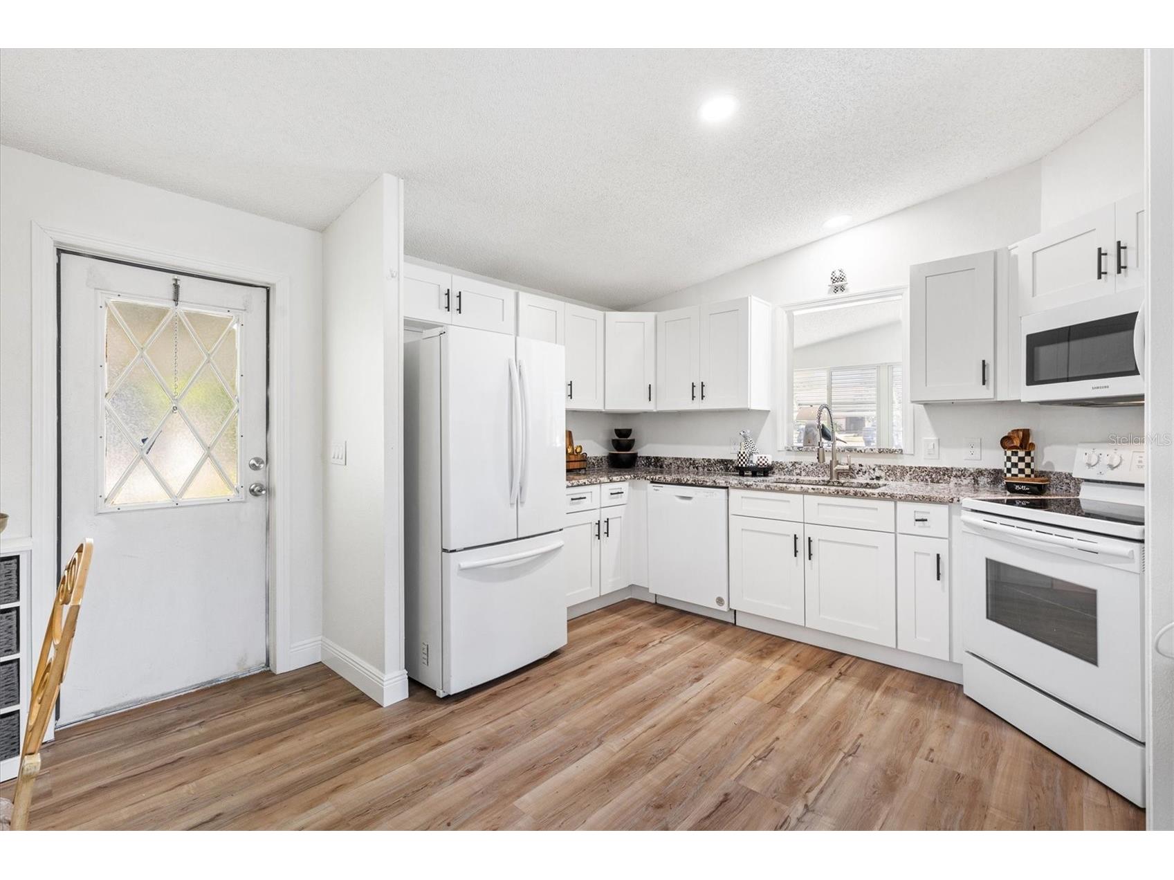 1616 Bayhill Drive Lady Lake FL 32159 G5112561 image3