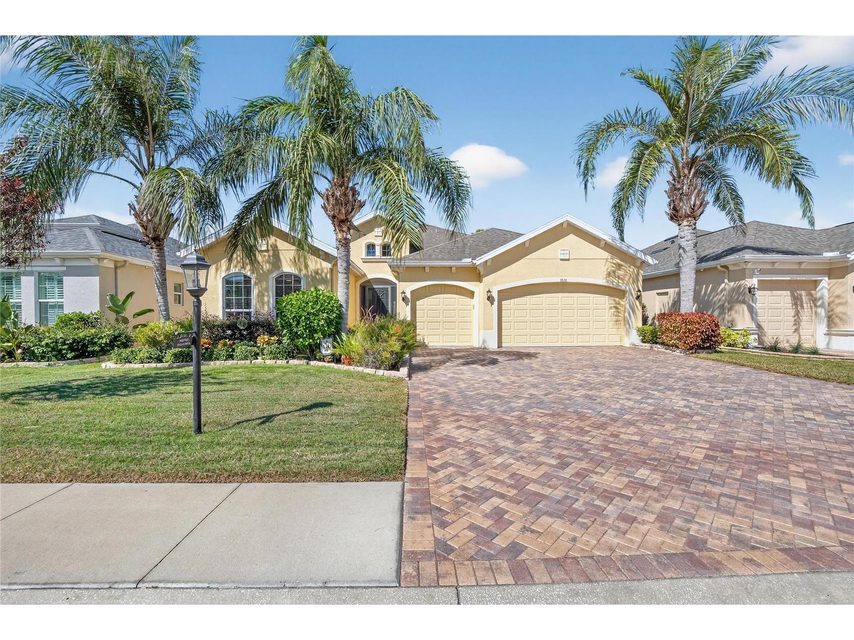 1616 Emerald Dunes Drive Sun City Center FL 33573 TB8449480 image1