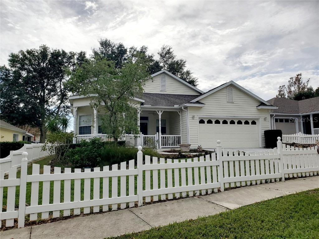 1616 Laurel Way Tavares FL 32778 O6152360 image1