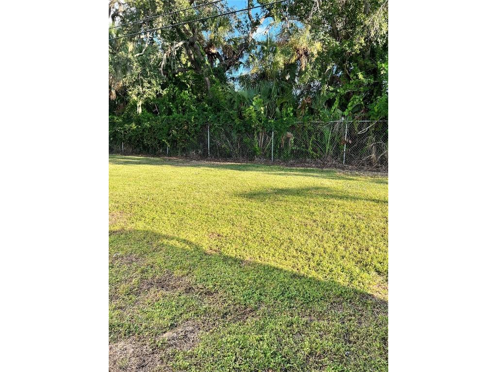 1616 Olympia Fields Street #5 Sarasota FL 34234 A4663325 image26