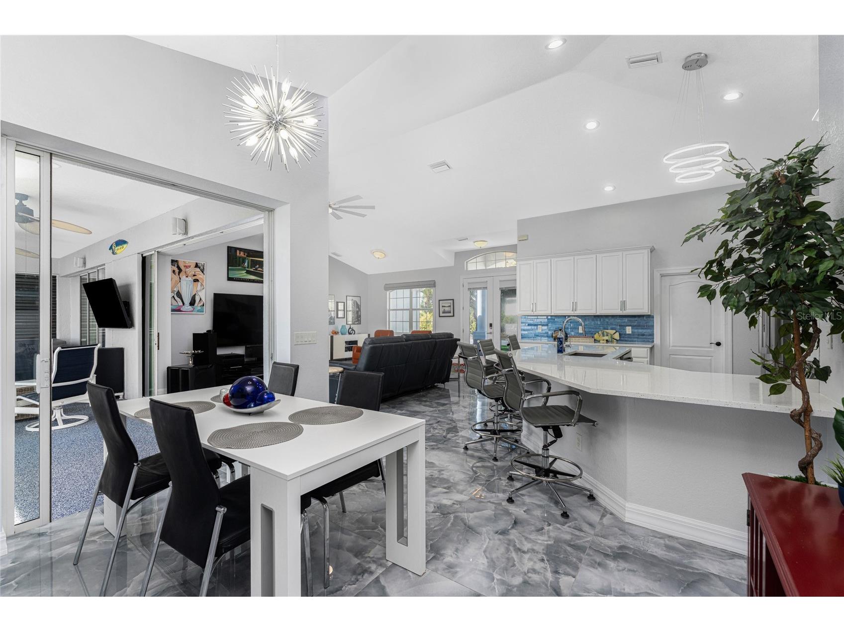 16168 La Barge Circle Port Charlotte FL 33981 - INTERCEPTOR LAGOON TB8464083 image13