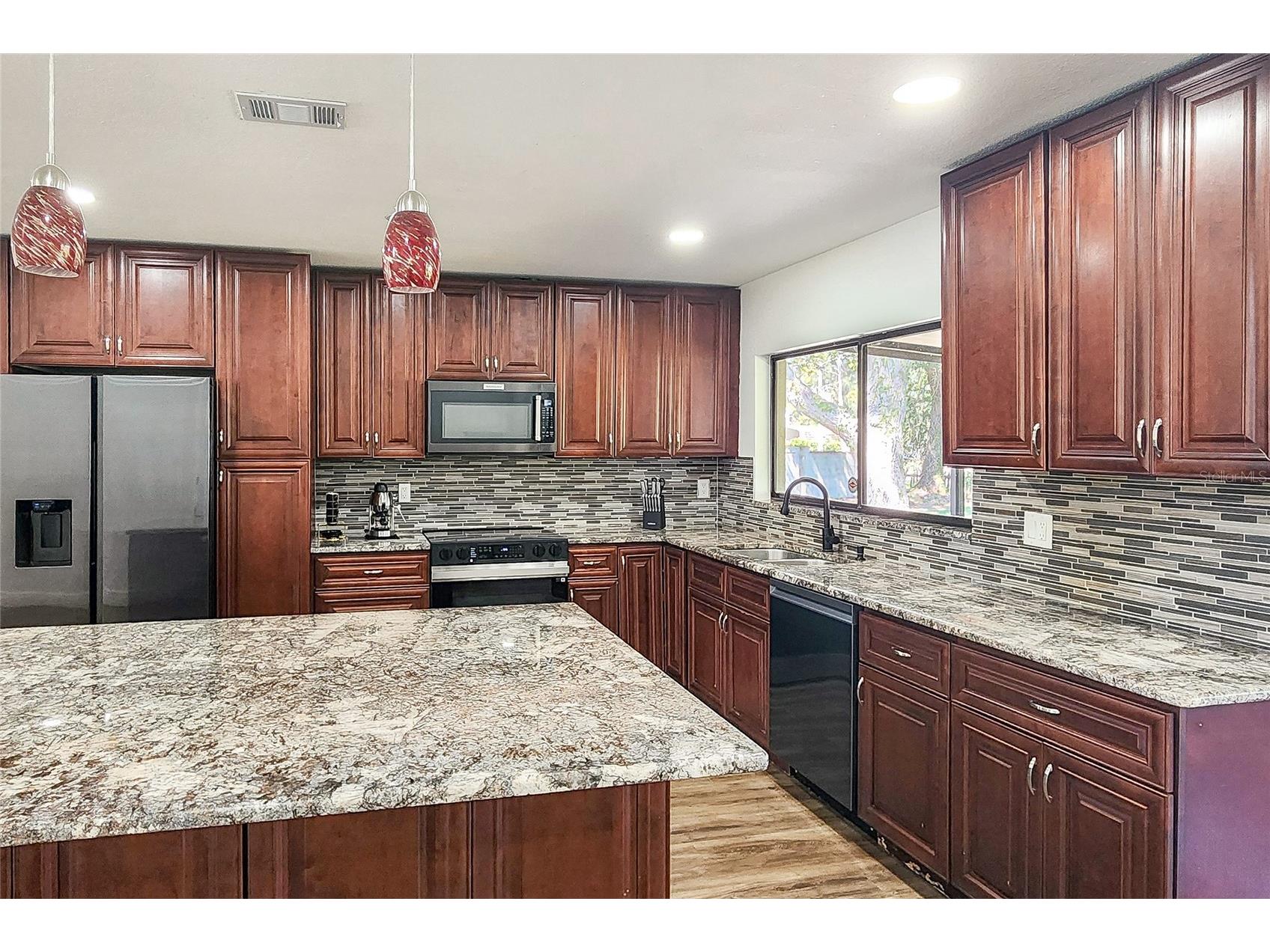 16169 Gardendale Drive Tampa FL 33624 TB8500281 image10