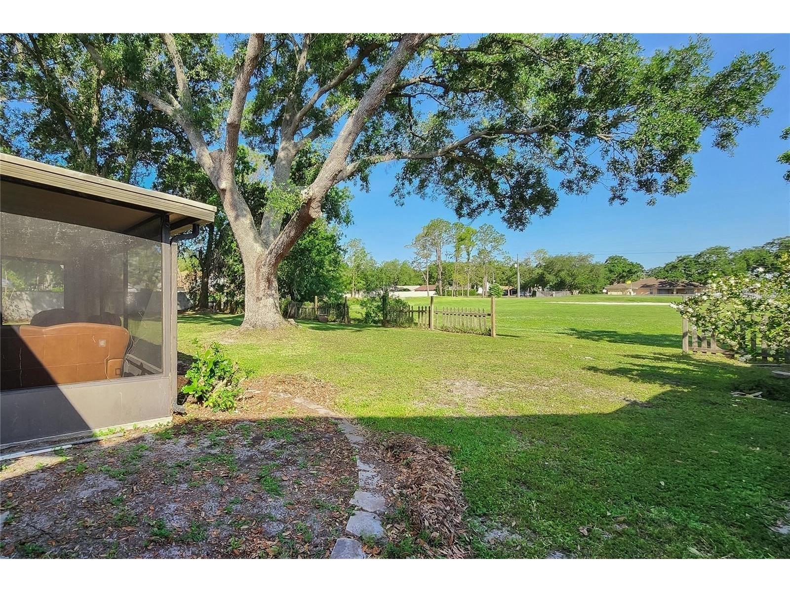 16169 Gardendale Drive Tampa FL 33624 TB8513834 image29