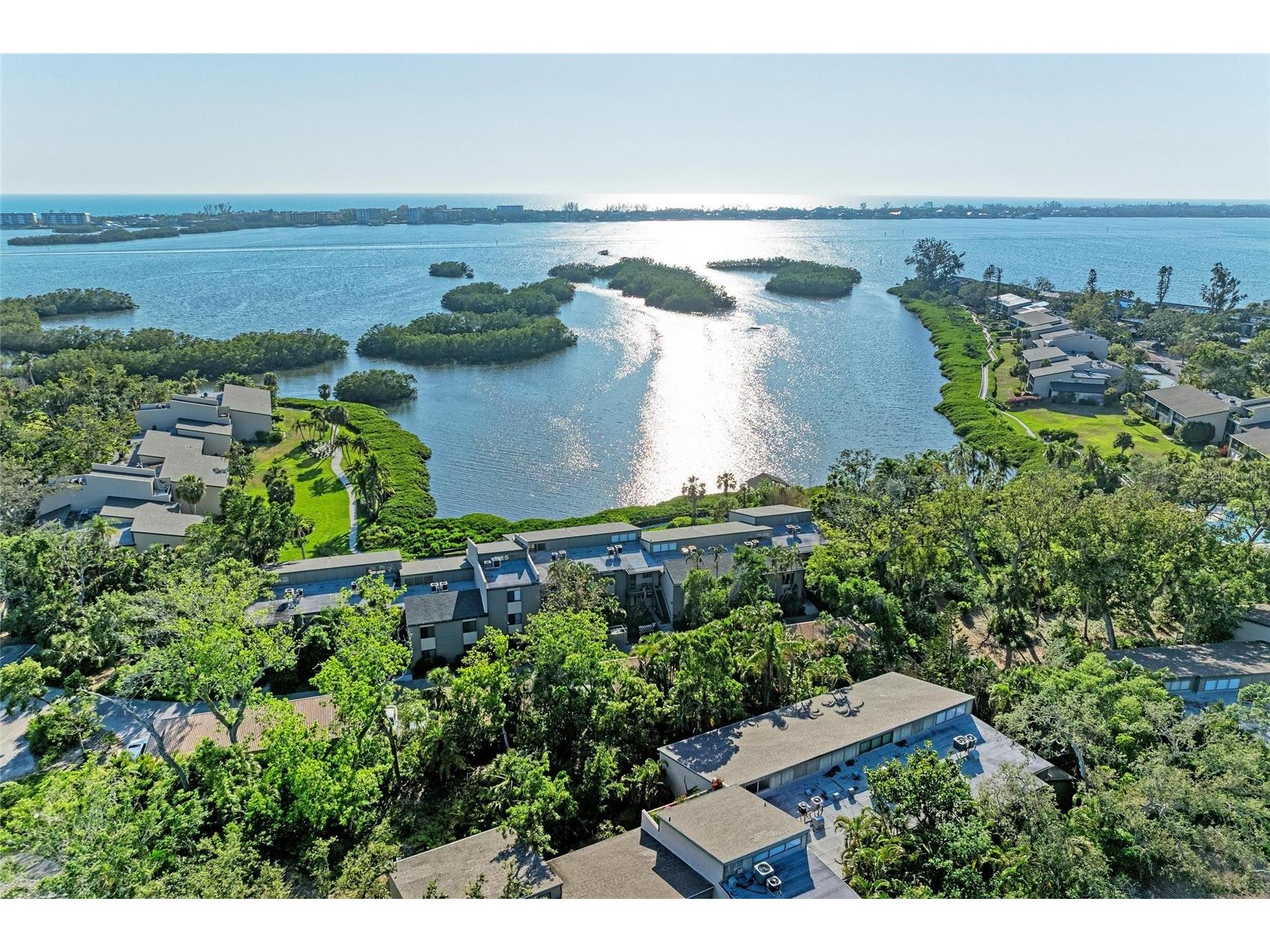1617 Bayhouse Court #121 Sarasota FL 34231 A4677618 image1