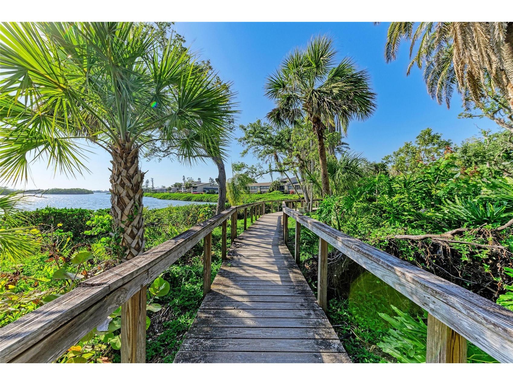 1617 Bayhouse Court #121 Sarasota FL 34231 A4677618 image41
