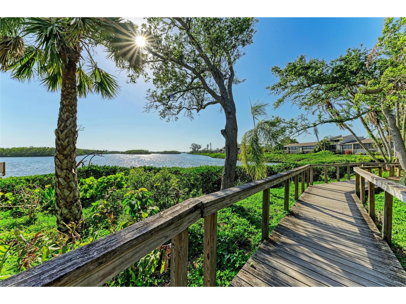 1617 Bayhouse Court #121 Sarasota FL 34231 A4677618 image42