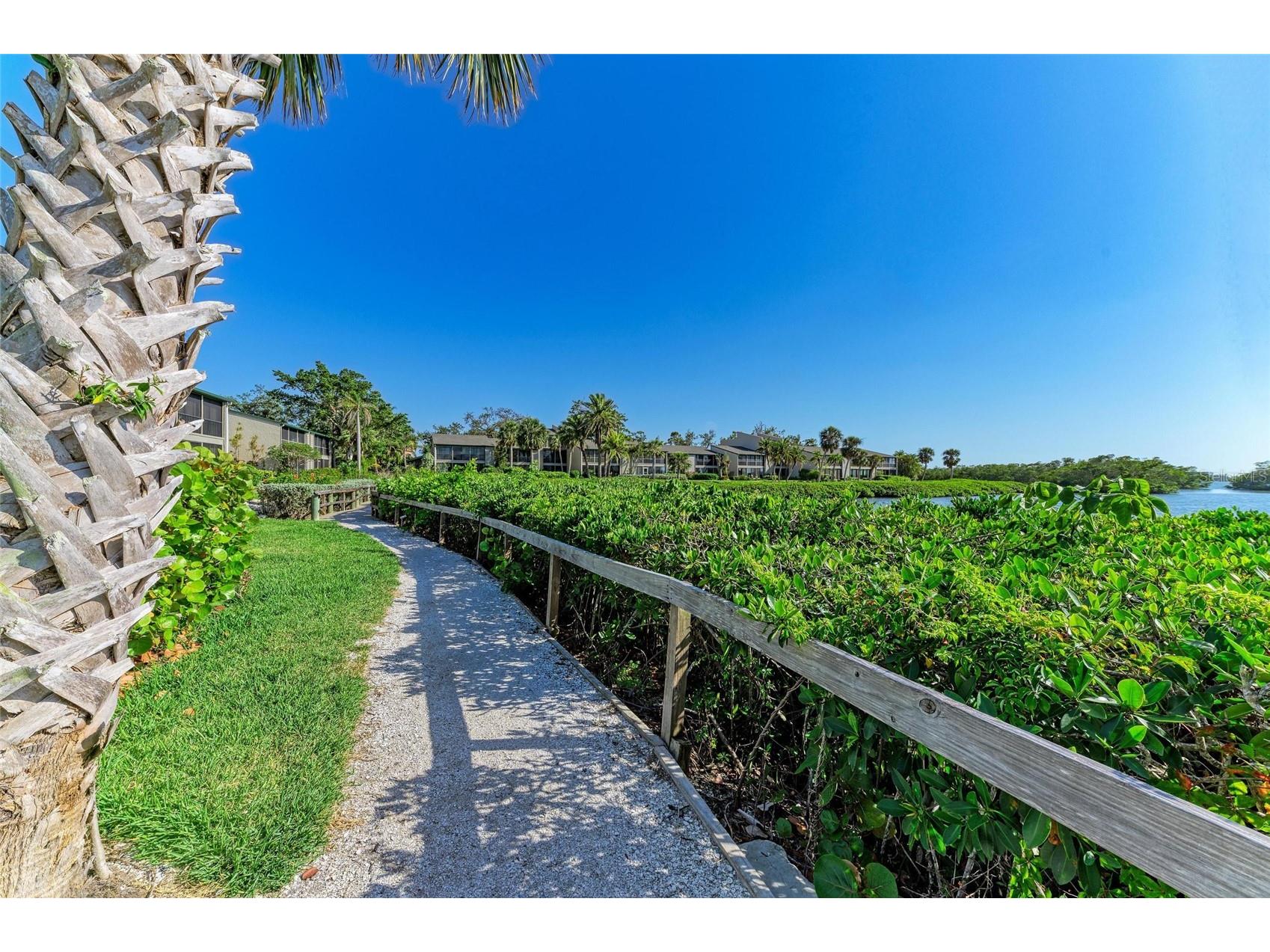 1617 Bayhouse Court #121 Sarasota FL 34231 A4677618 image51