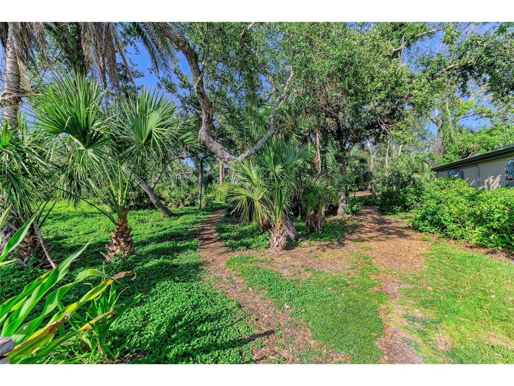 1617 Bayhouse Court #121 Sarasota FL 34231 A4677618 image52
