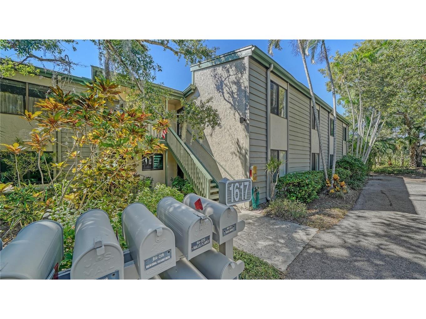 1617 Bayhouse Court #BA219 Sarasota FL 34231 A4587252 image1