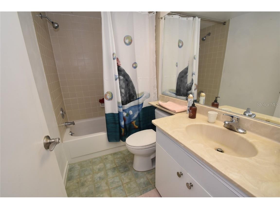 1617 Bayhouse Court #BA221 Sarasota FL 34231 A4627487 image14