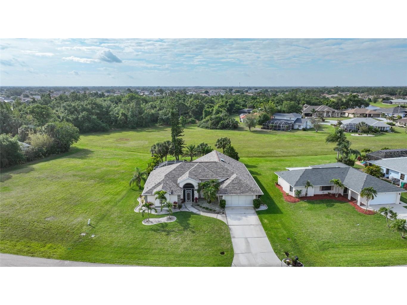 1617 Blue Lake Circle Punta Gorda FL 33983 C7504520 image1