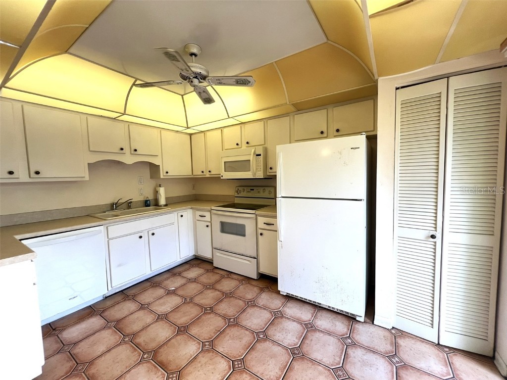 1617 Brookhouse Drive #256 Sarasota FL 34231 A4676511 image2