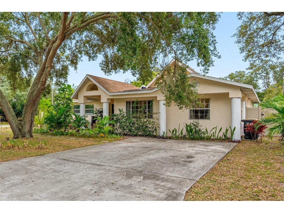 1617 Levern Street Clearwater FL 33755 U8182315 image1