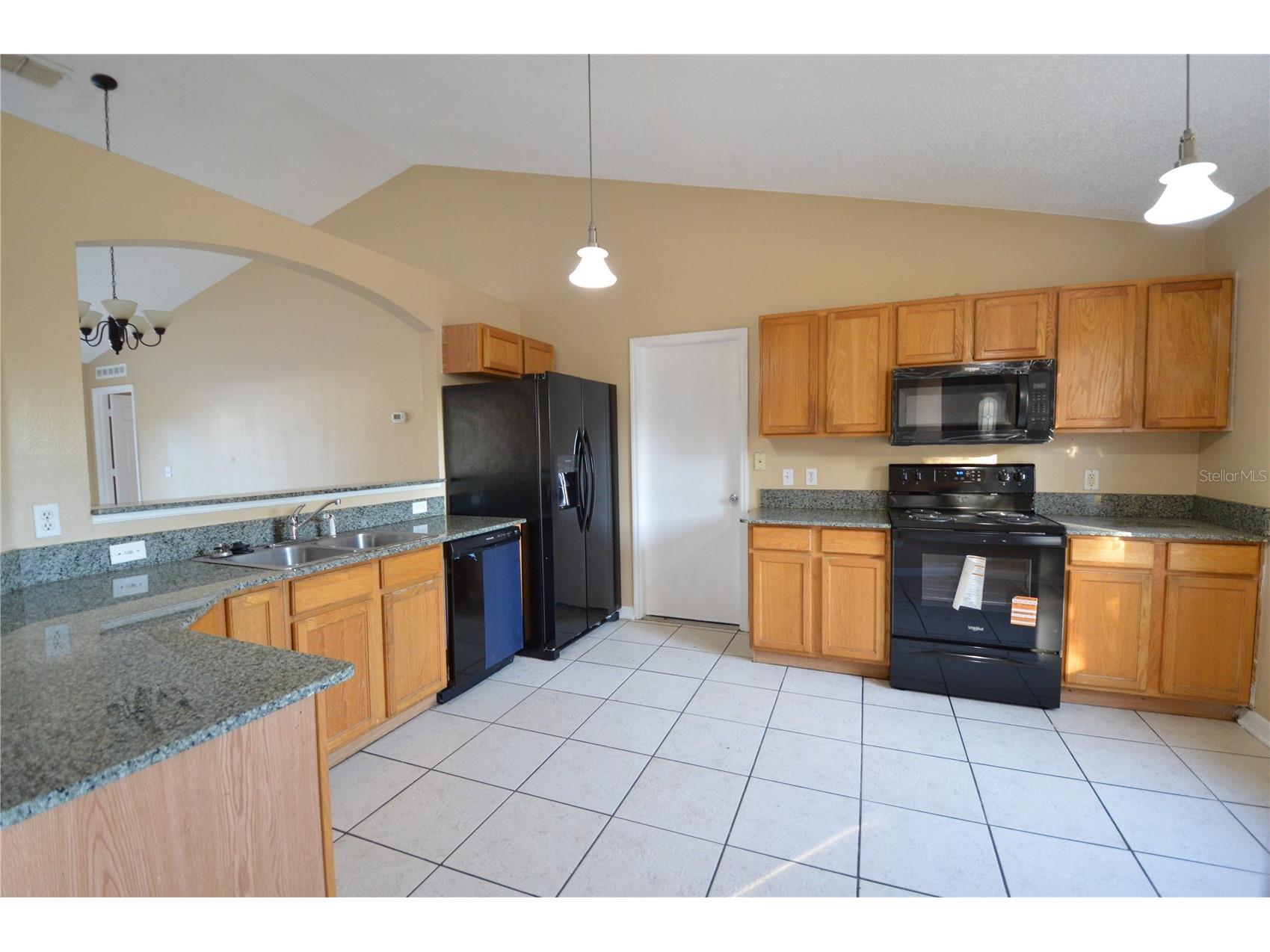 1617 Perdido Court Kissimmee FL 34759 S5141529 image8