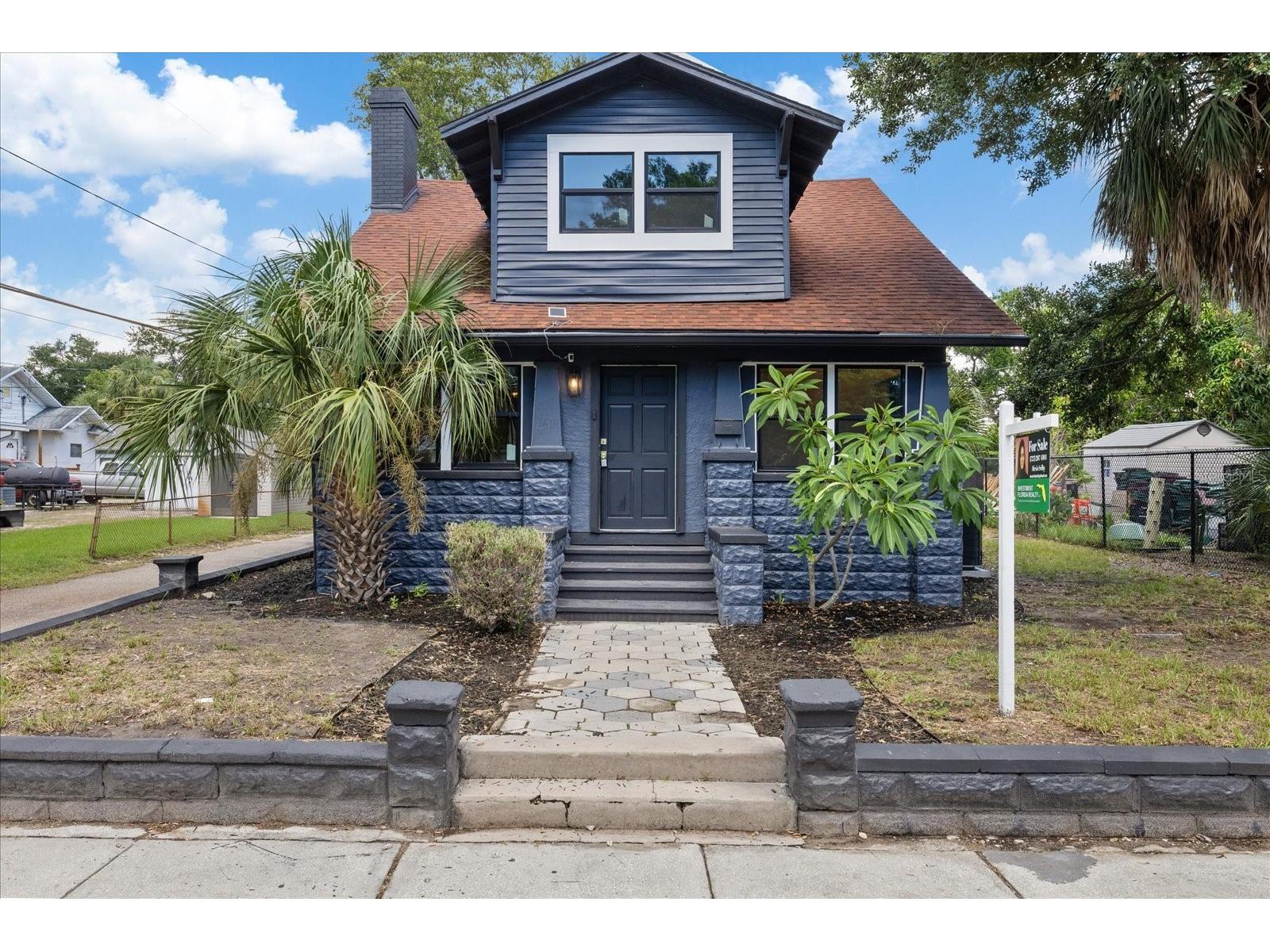 1618 12th Street S Saint Petersburg FL 33705 W7886720 image1