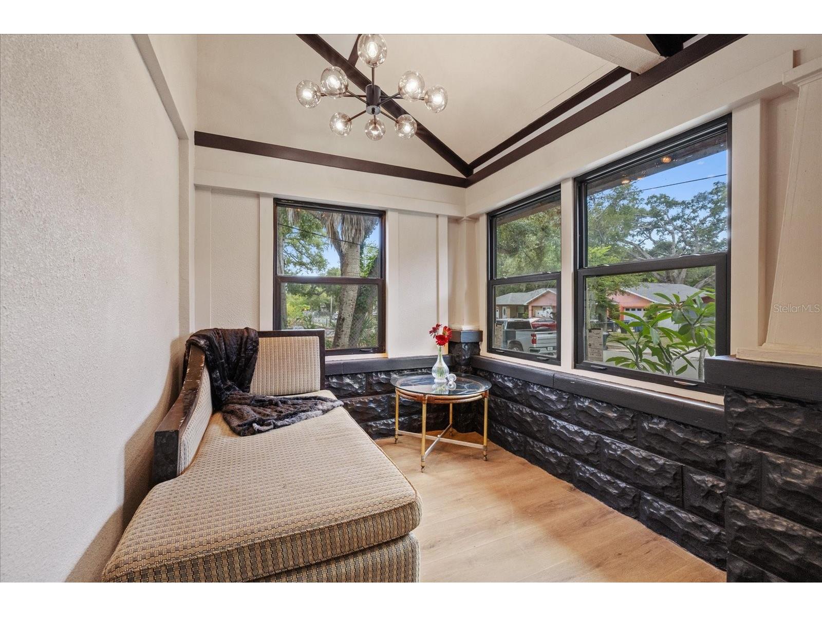 1618 12th Street S Saint Petersburg FL 33705 W7886720 image13