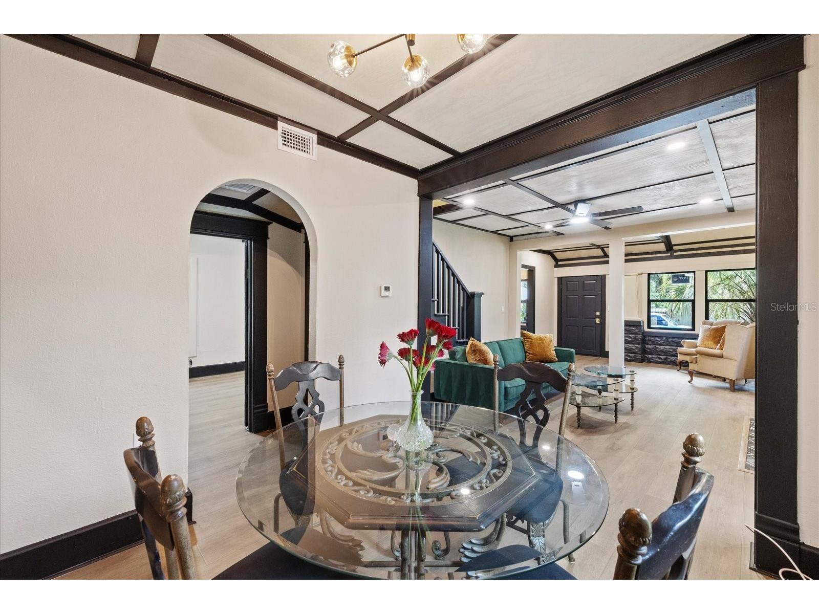 1618 12th Street S Saint Petersburg FL 33705 W7886720 image15