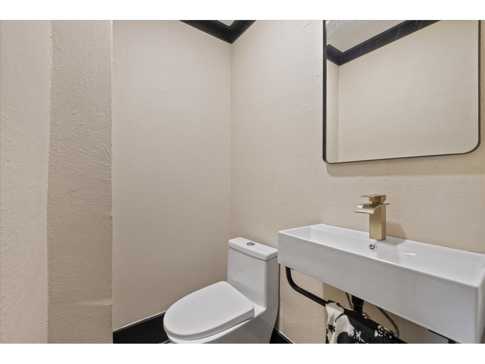 1618 12th Street S Saint Petersburg FL 33705 W7886720 image22