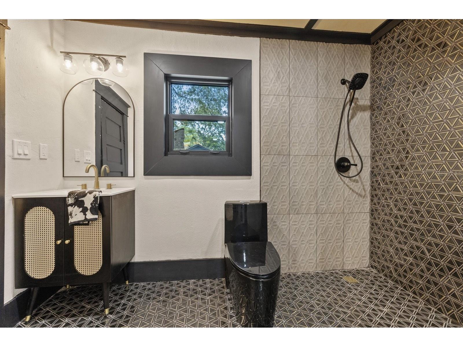 1618 12th Street S Saint Petersburg FL 33705 W7886720 image27