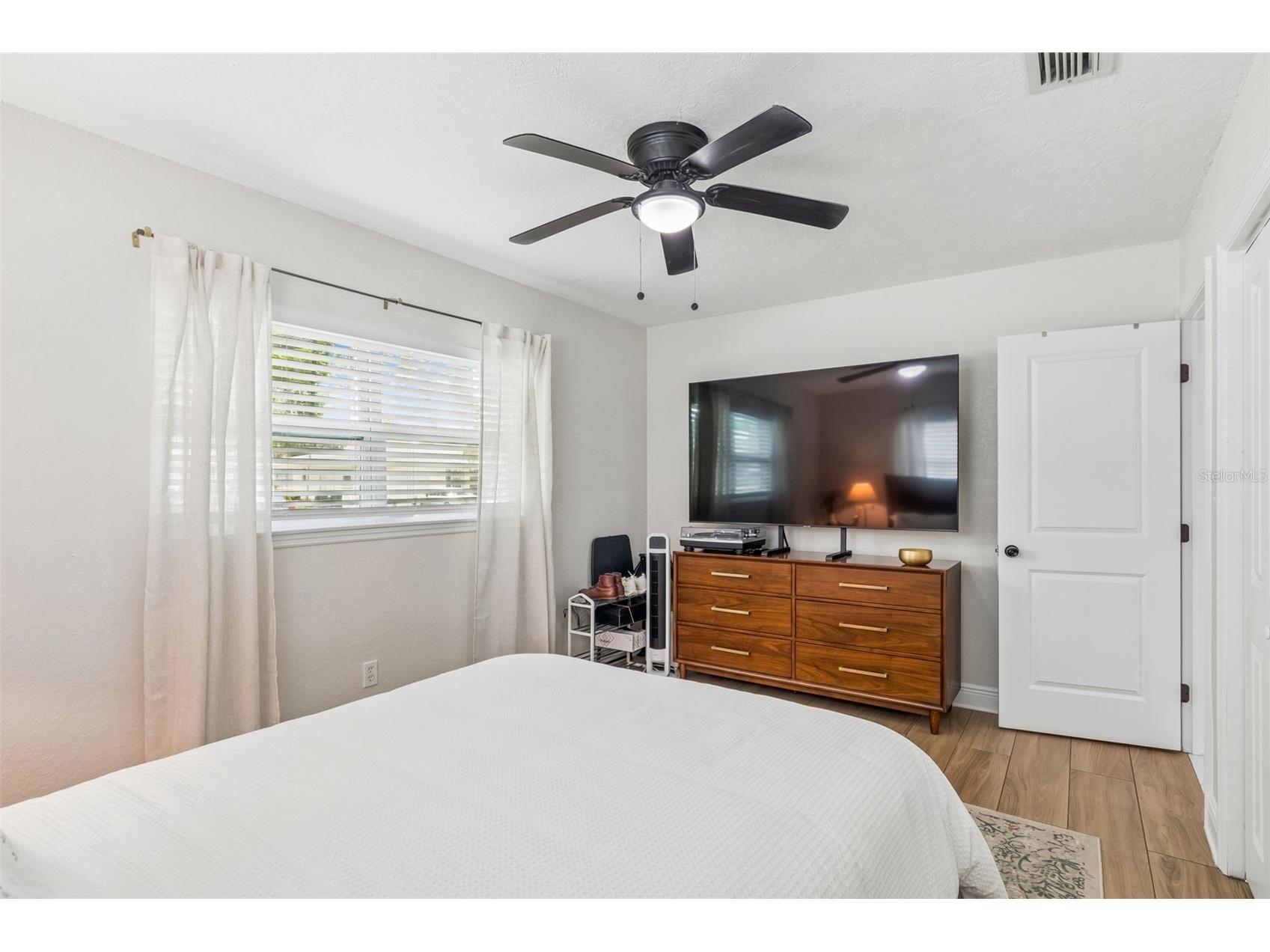 1618 Barry Road Clearwater FL 33756 TB8490958 image33