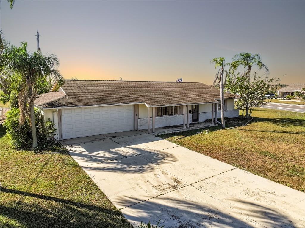 1618 Cherry Hills Drive Sun City Center FL 33573 TB8323878 image1