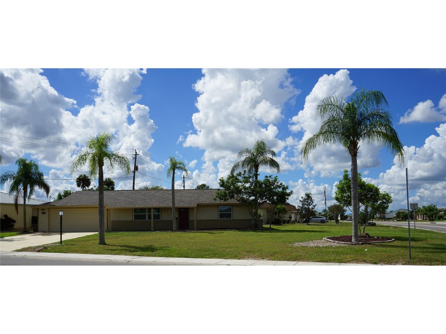 1618 Cherry Hills Drive Sun City Center FL 33573 TB8407958 image2