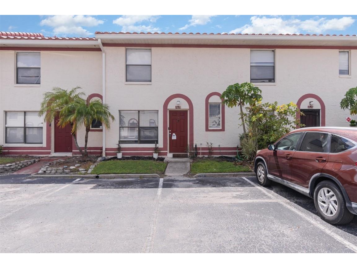 1618 Shady Ridge Court #250 Orlando FL 32807 O6104751 image1