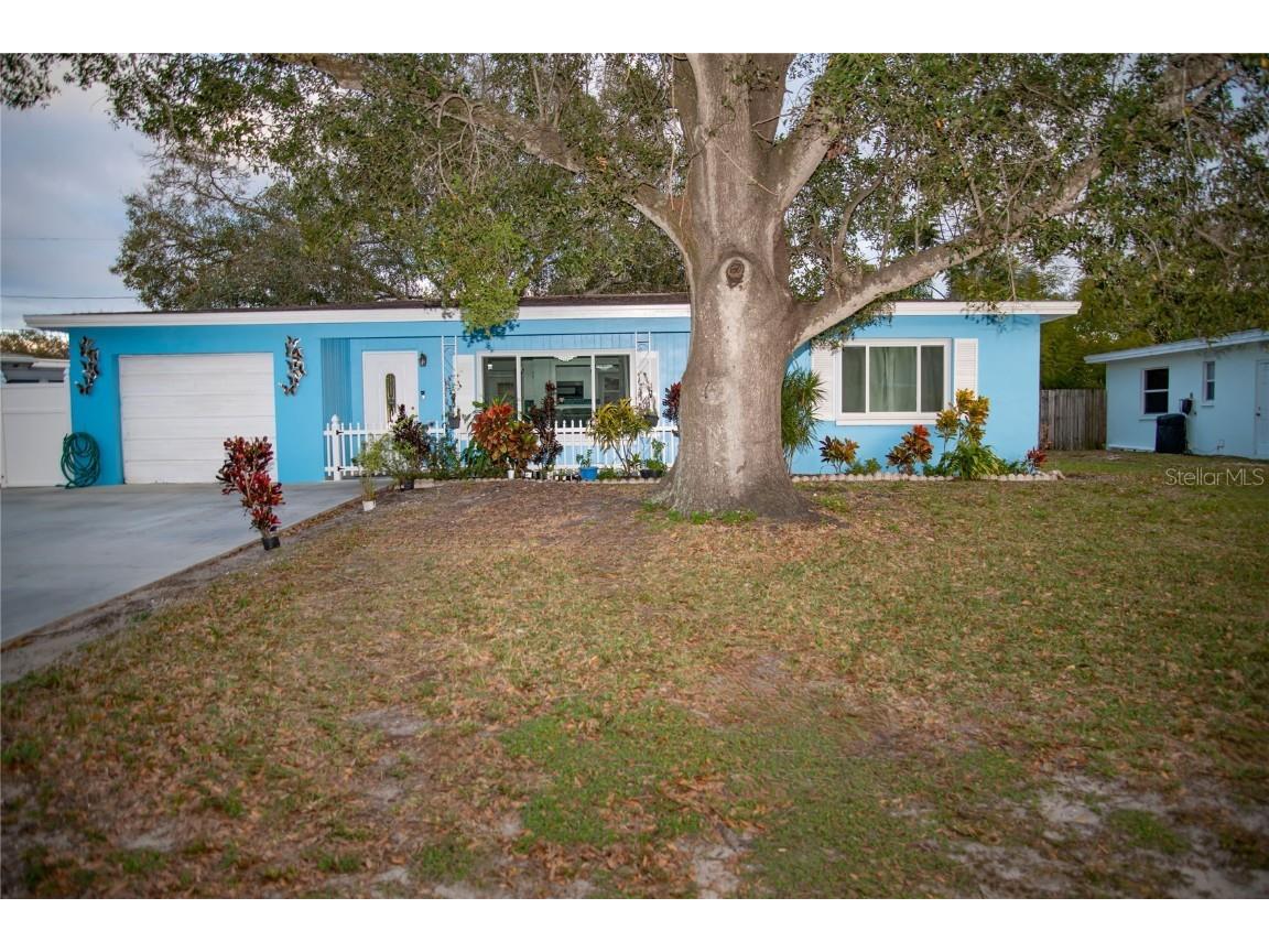 1618 Valencia Drive W Largo FL 33778 U8218389 image1