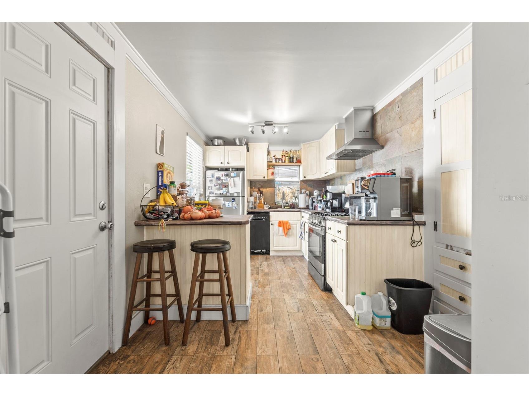 1619 7th Avenue N Saint Petersburg FL 33713 TB8487663 image5