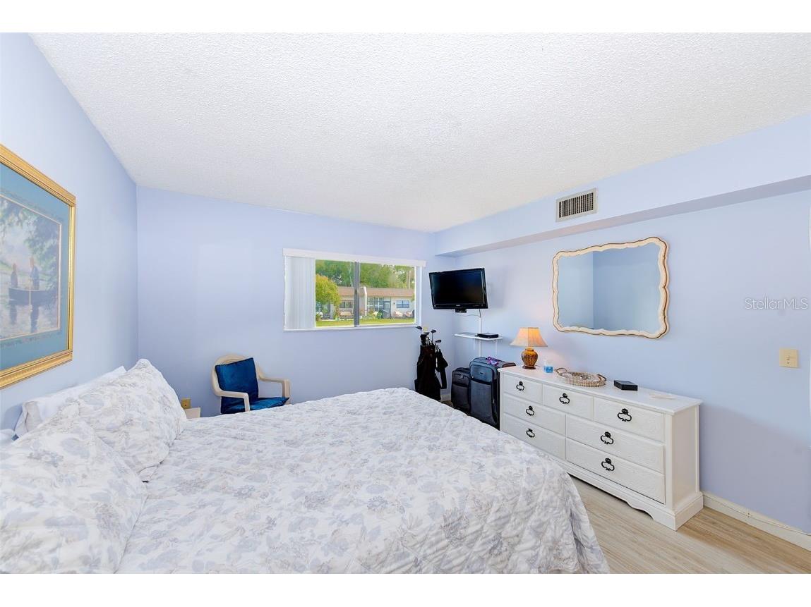 1619 Mission Hills Boulevard Clearwater FL 33759 TB8433325 image14