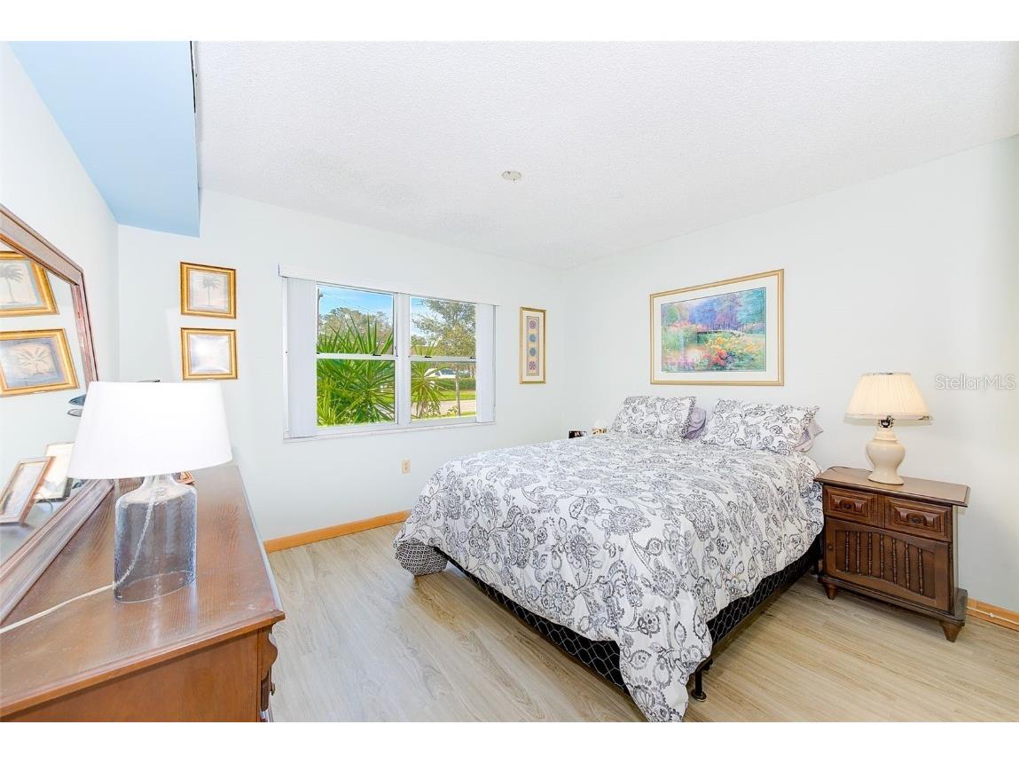 1619 Mission Hills Boulevard Clearwater FL 33759 TB8433325 image18