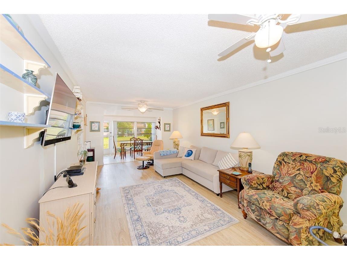 1619 Mission Hills Boulevard Clearwater FL 33759 TB8433325 image3