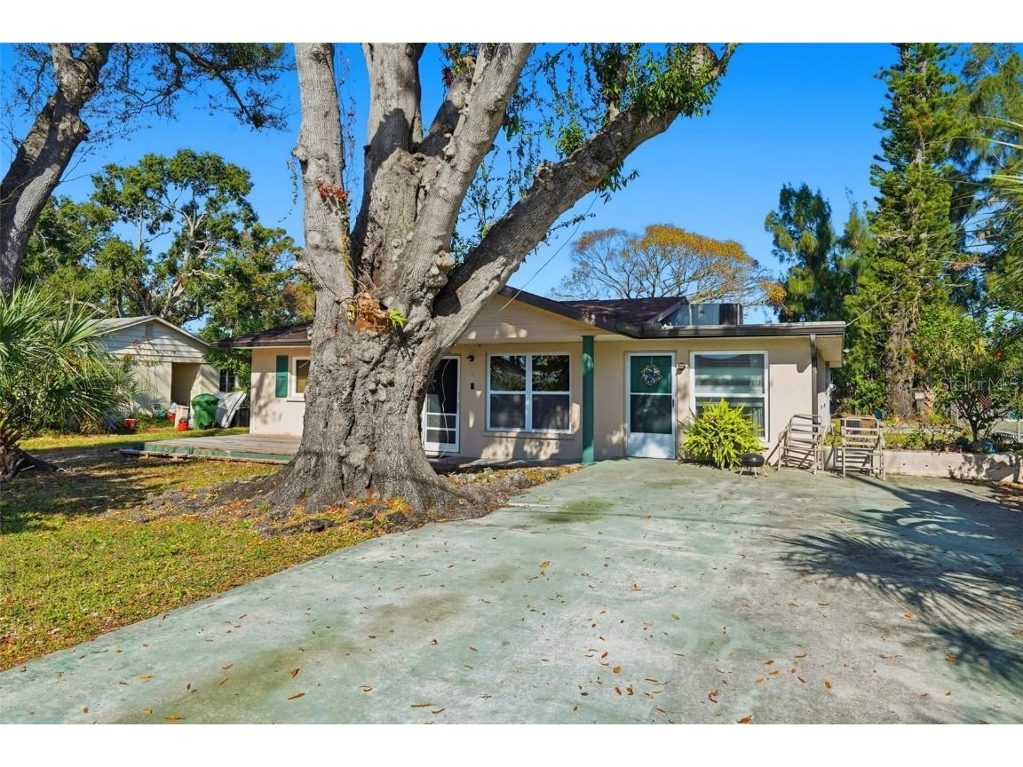 1619 Suponic Avenue Sarasota FL 34243 TB8454462 image1