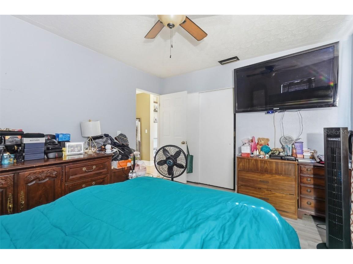 1619 Suponic Avenue Sarasota FL 34243 TB8454462 image25